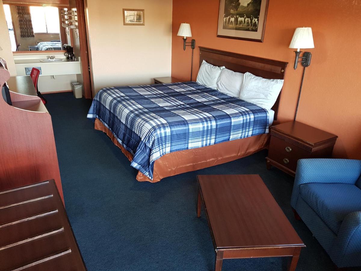 Budget Host Inn Eastland Exteriör bild